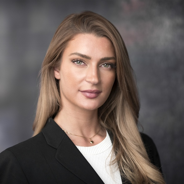 Professional LinkedIn profile pictures