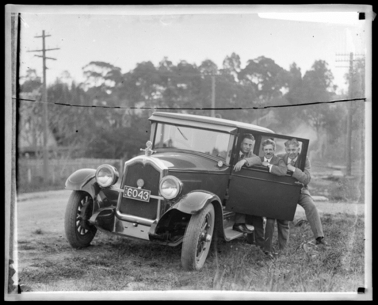 5.-Paton-Harold-Cazneaux-and-Monte-Luke-beside-a-car-New-South-Wales-1926